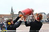30Melkbusschieten Havenplein Genemuiden 2012 (c) Klaas Noordstra.jpg